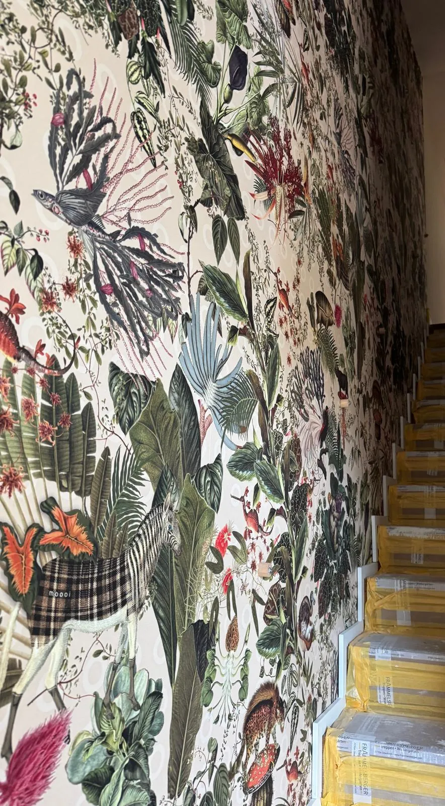 Botanische Wandbekleidung Treppenhaus